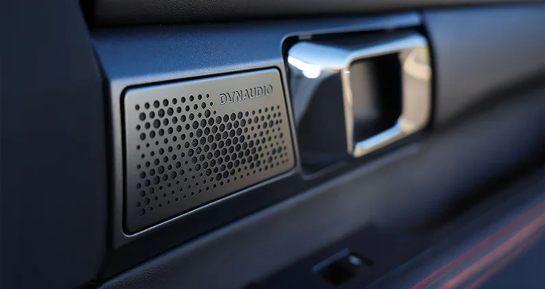 Shark 6 infotainment